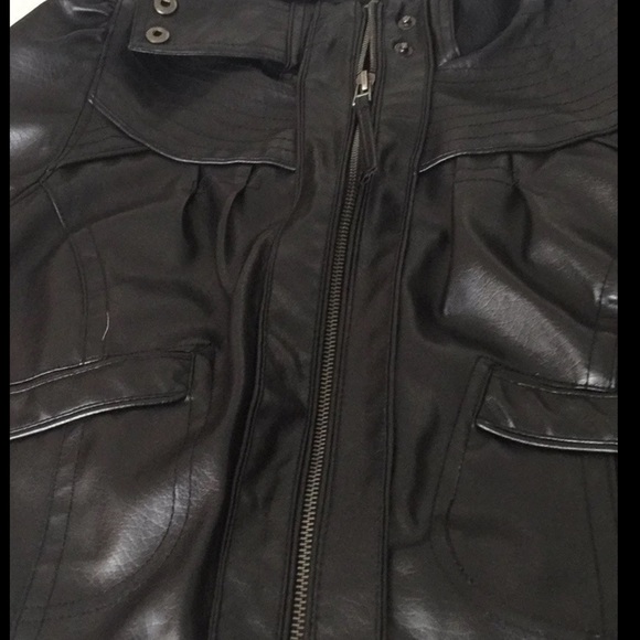 Miley Cyrus Jacket. Size 8 - Picture 4 of 7